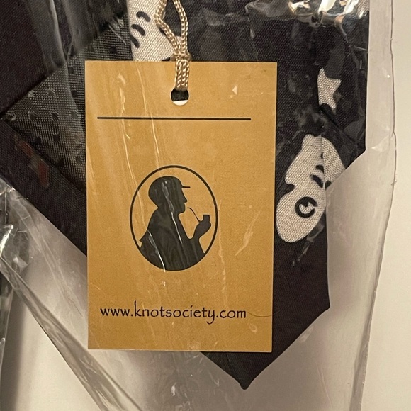 NWT Shark Necktie - Picture 4 of 6